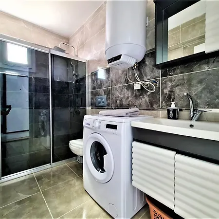 Very Hygienic Close To The Center And The Airport Апартаменты Даламан
