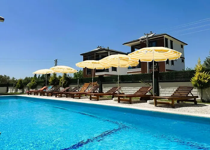 Very Hygienic Close To The Center And The Airport